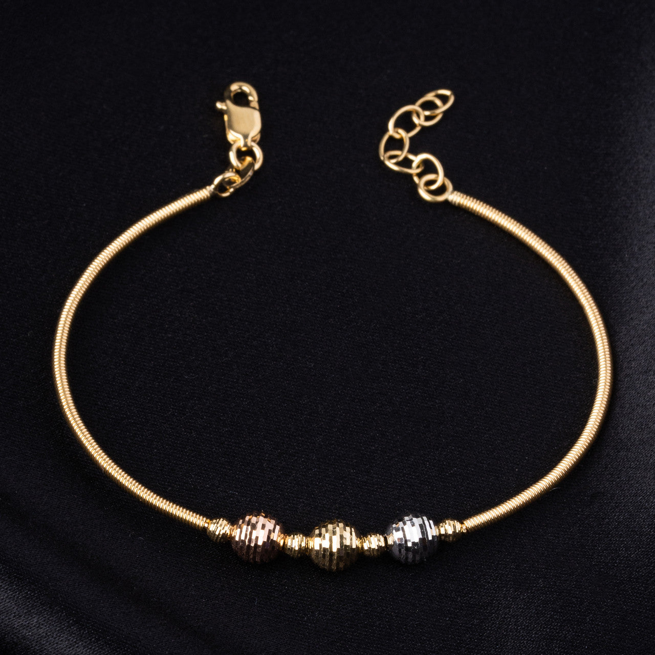 18K Tripple-tone Baby Ball Bangle
BABY JEWELLERY DUBAI
GOLD BABY JEWELLERY SET
SHARJAH GOLD SOUQ
GOLD GIFT FOR BABY GIRL