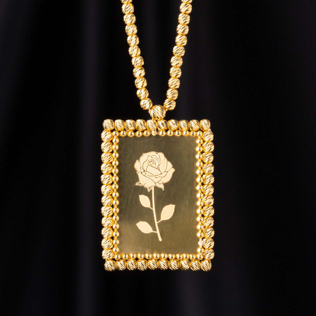 21K Yellow Gold Bahraini Necklace with Rose Flower Frame Engraving

FASHION WEAR NECKLACE
GOLD SET IN DUBAI
SHARJAH GOLD SOUQ
21K GOLD NECKLACE SET
FASHION WEAR NECKLACE
21K GOLD JEWELLERY IN DUBAI
21K GOLD NECKLACE SET
EVERYDAY NECKLACE