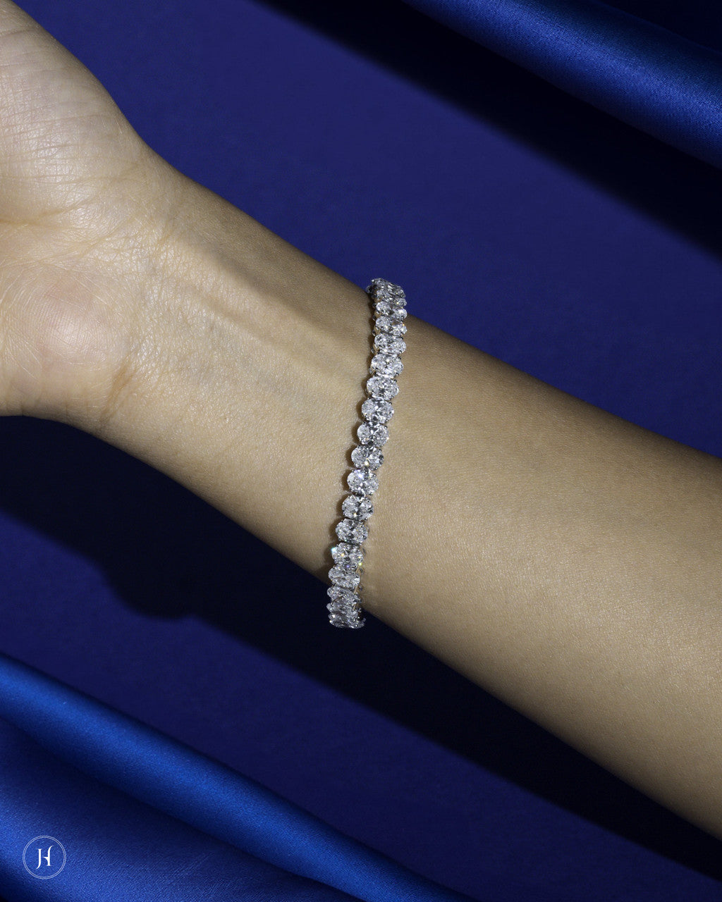 18K Lab Grown Diamond Oval Tennis Bracelet