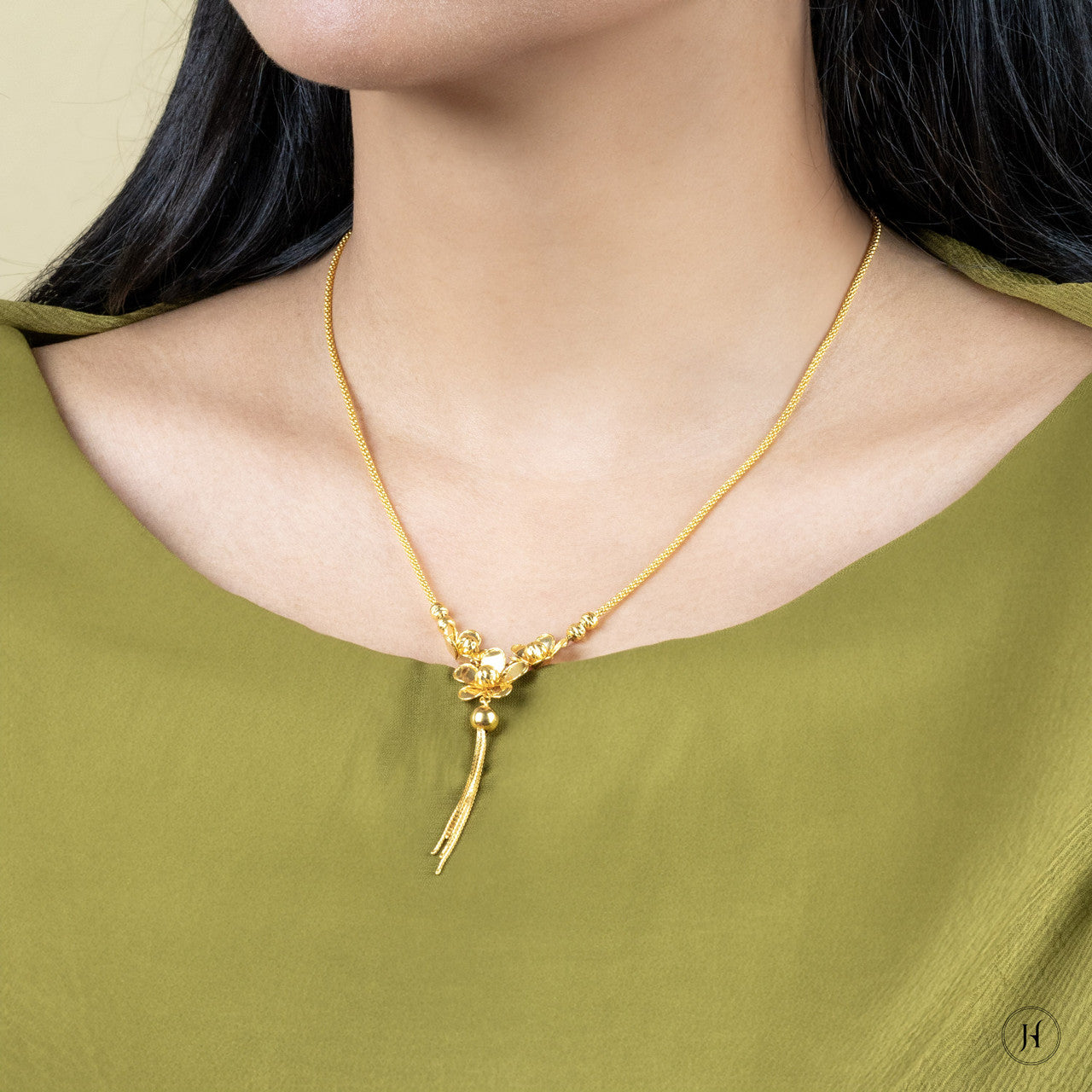 21K Yellow Gold Flower Hangings Necklace