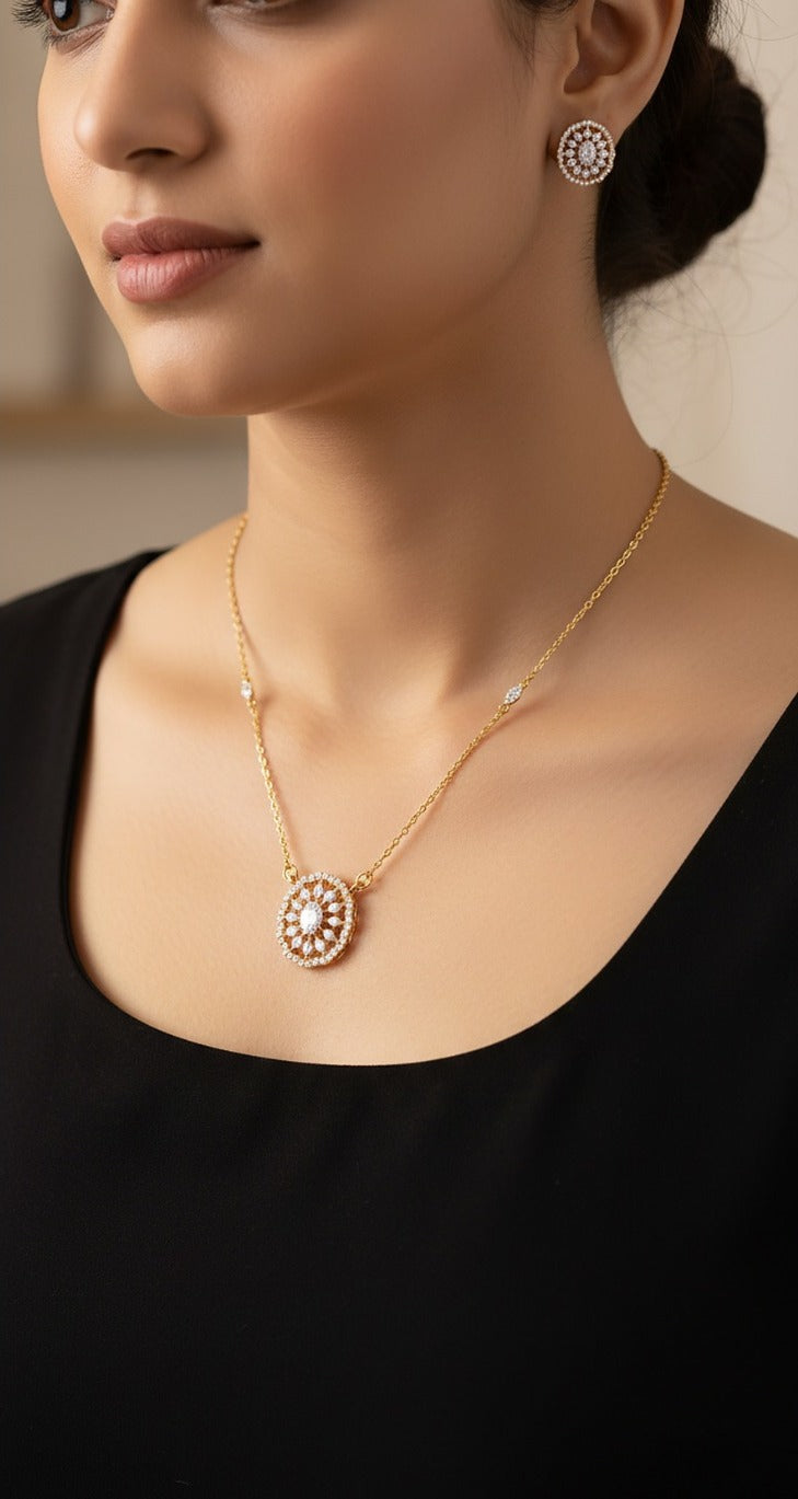 18Karat Yellow Gold Italian Diamond Oval Medallion Necklace Set