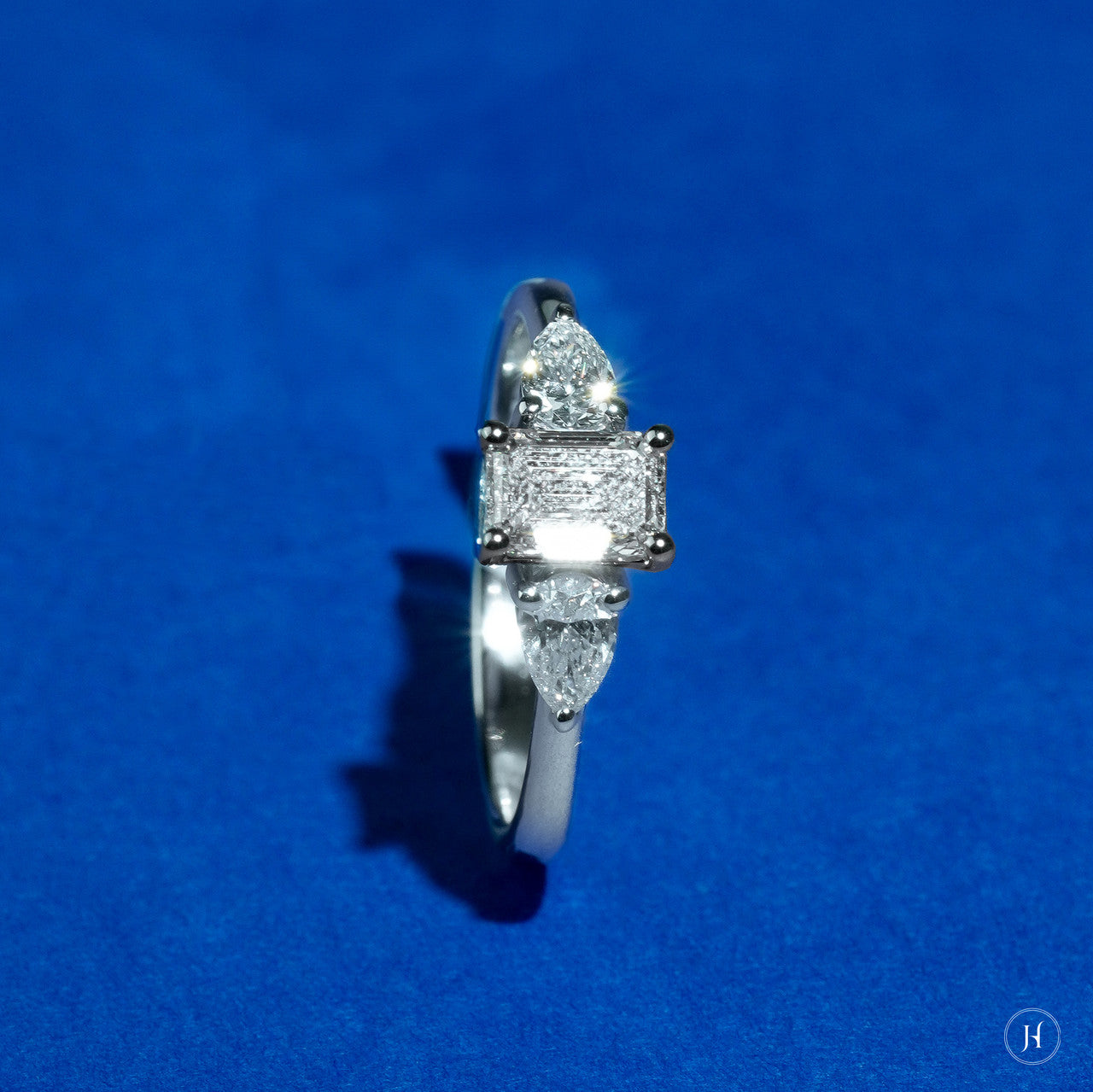 18K Lab Grown Diamond Emerald Cut Engagement Ring Jewelry for Arab ...