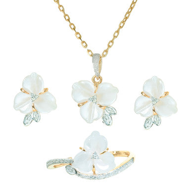 18K Yellow Gold Mother of Pearl Fleur Diamond Pendant Set