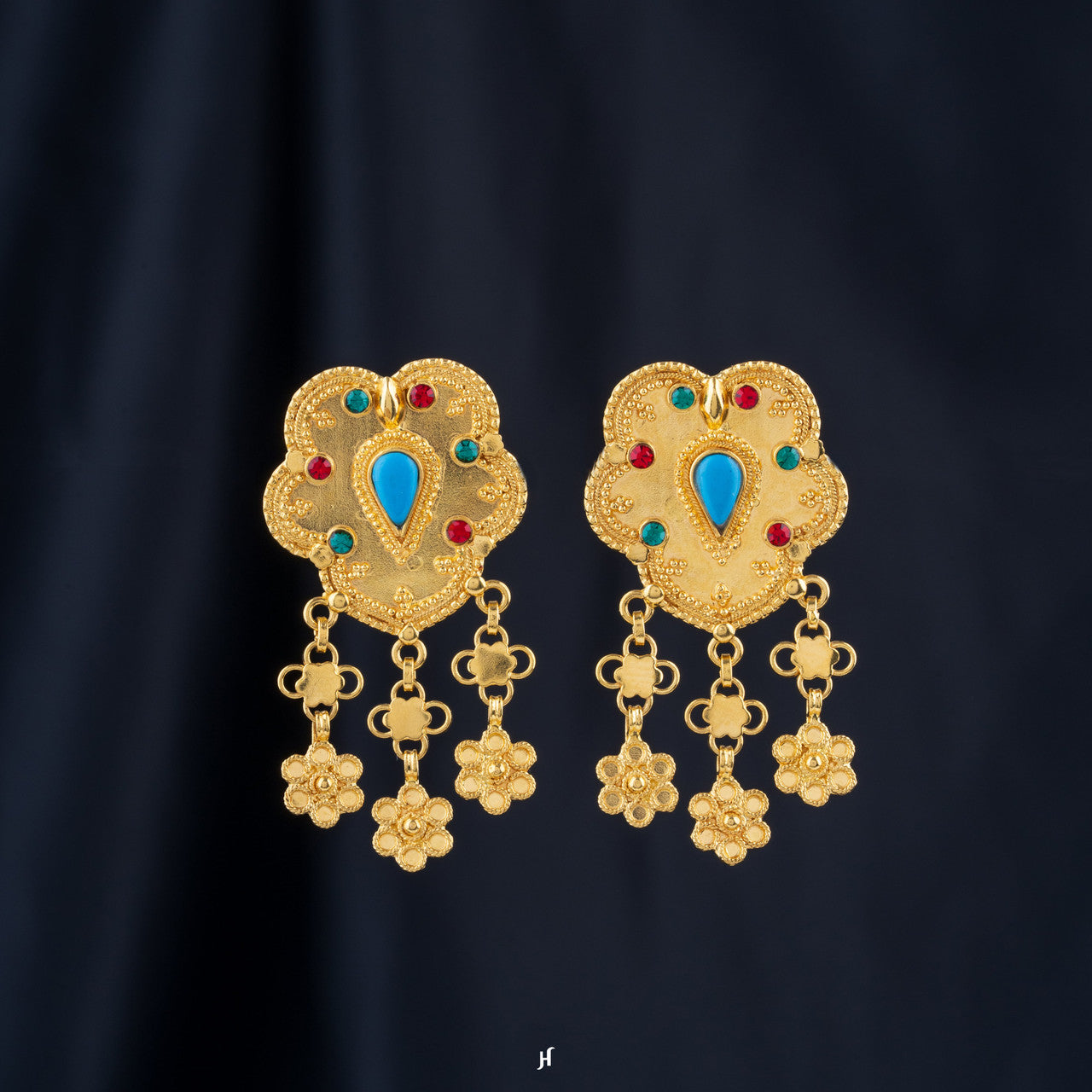 21K Bahraini Yellow Gold Turquoise Flower Necklace Set