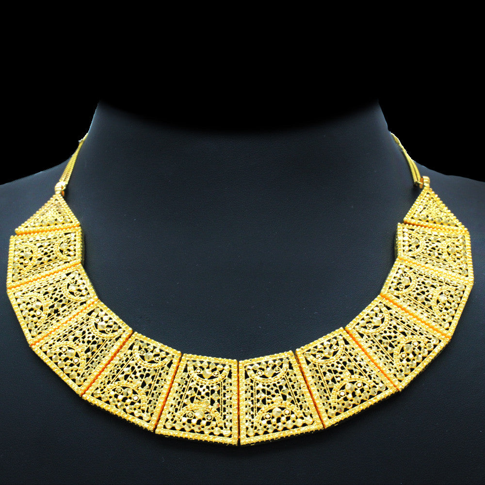 21K Yellow Gold Bahraini Handasiun Choker Necklace
21K Yellow Gold Choker Set
Bahraini Handasiun Design
Cultural Heritage Jewelry
Bahraini Artistry
Traditional Craftsmanship
Luxury Gold Jewelry
Elegant Statement Piece