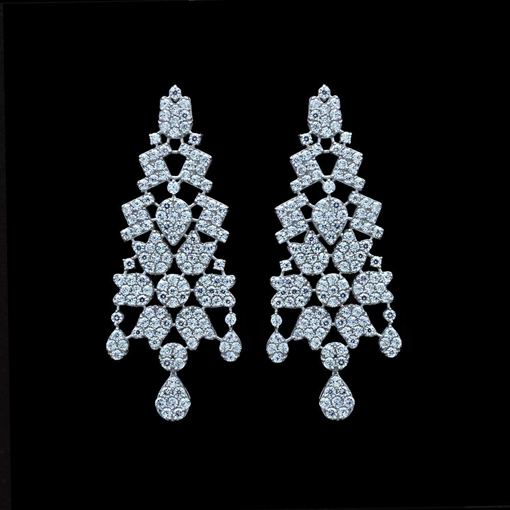 18K White Gold Italian Marah Bridal Chandelier earrings
18K White Gold Necklace Set
Italian Marah Bridal Jewelry
Matinee Necklace Set
Italian Jewelry Craftsmanship
Luxury Bridal Jewelry
Timeless Elegance