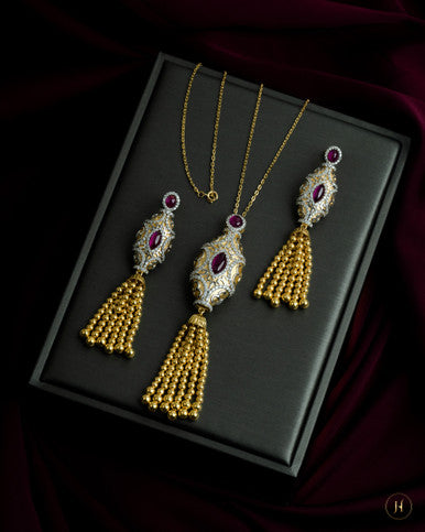 21K Yellow Gold Bahraini Red Tassel Necklace Set