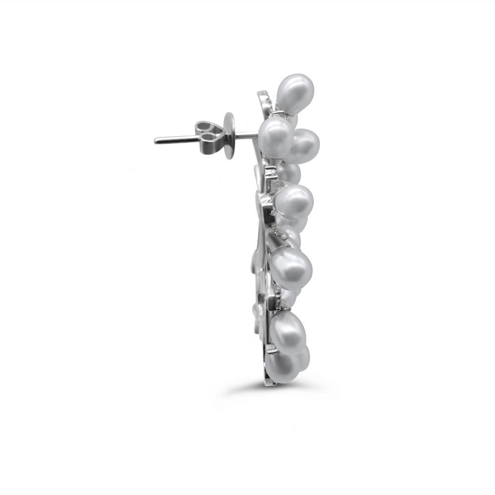 Side profile of 18K white gold Italian pearl vine pushback stud earrings