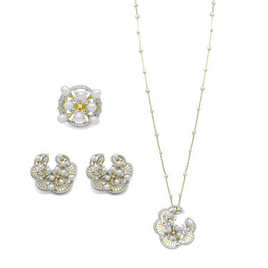 18K Yellow Gold Italian Pearl Flower Matinee Necklace Set