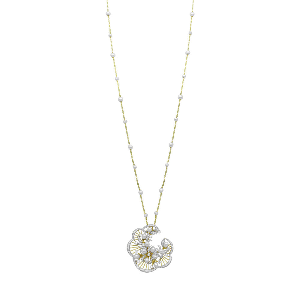 Matinee length 18K yellow gold Italian pearl flower pendant necklace