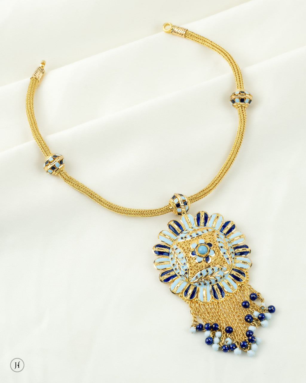 21K Yellow Gold Bahraini Blue Flower Princess Necklace