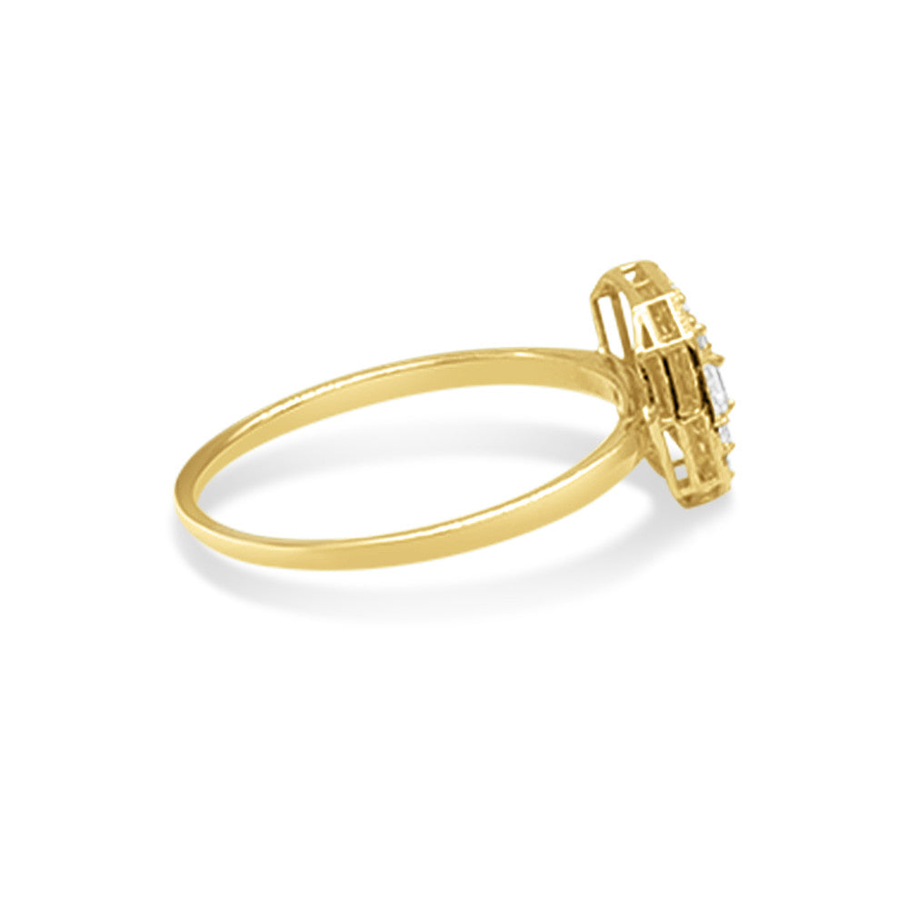 Side profile of 18K Yellow Gold Italian Radiant ring