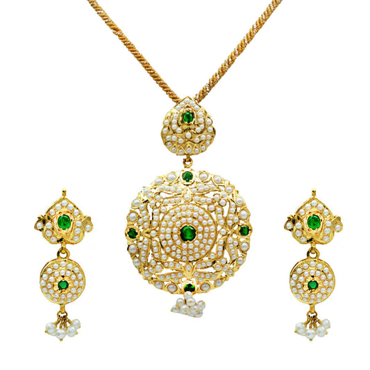 22K Yellow Gold Bahraini Emerald Pendant Necklace Set