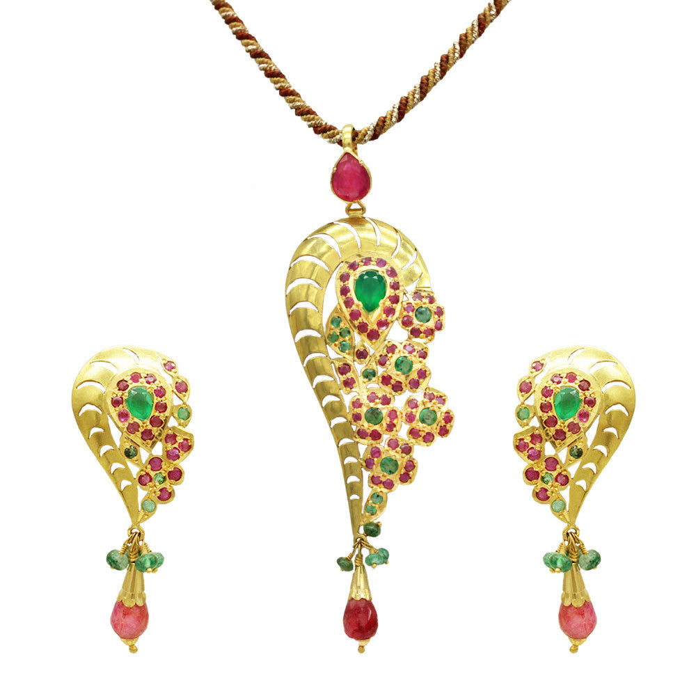 22K Yellow Gold Bahraini Shell Ruby Drop Pendant Necklace Set