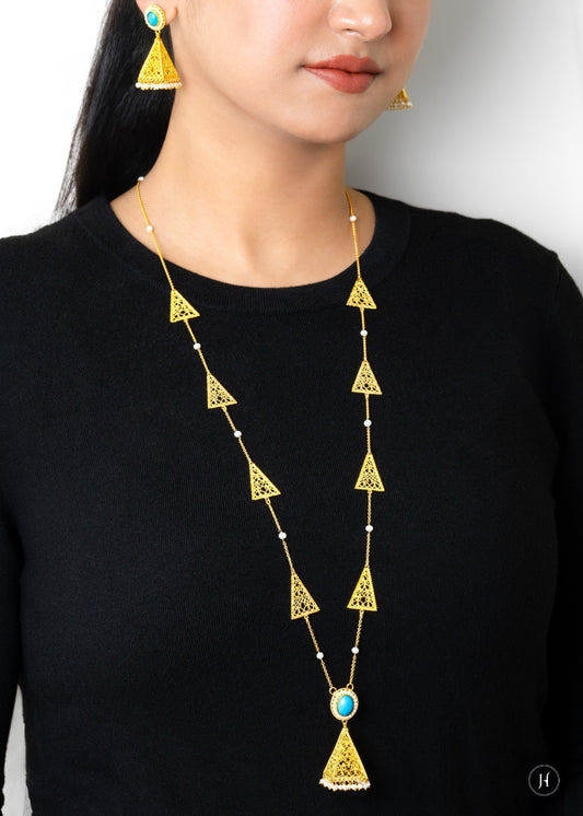 21K Yellow Gold Bahraini Pyramid Shape Pendant Necklace Set