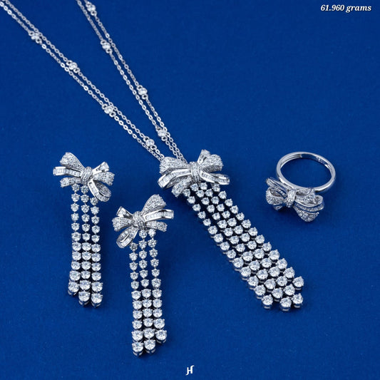 18K White Gold Zircon Bow Necklace Set