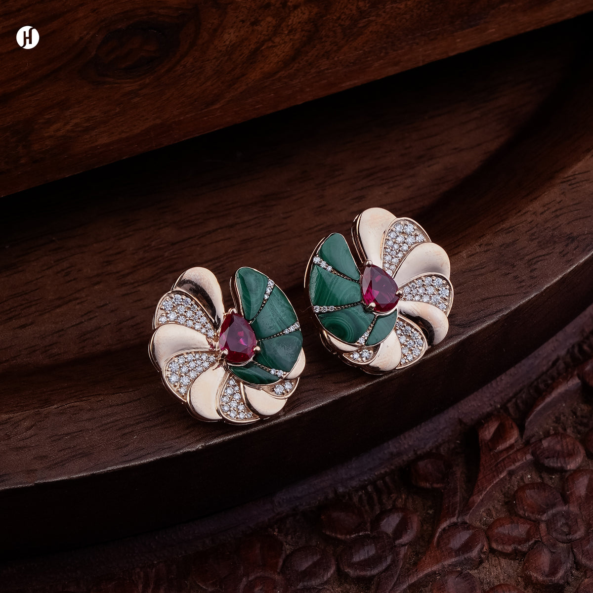 18K Rose Gold Italian Malachite, Mother of Pearl & Ruby Flower Necklace Set