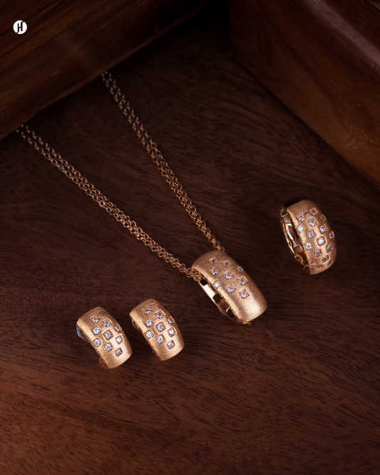 18Karat Rose Gold Italian Bold Huggie Pendant Necklace Set